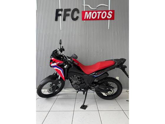 HONDA XRE 300 SAHARA RALLY HONDA XRE 300 SAHARA RALLY